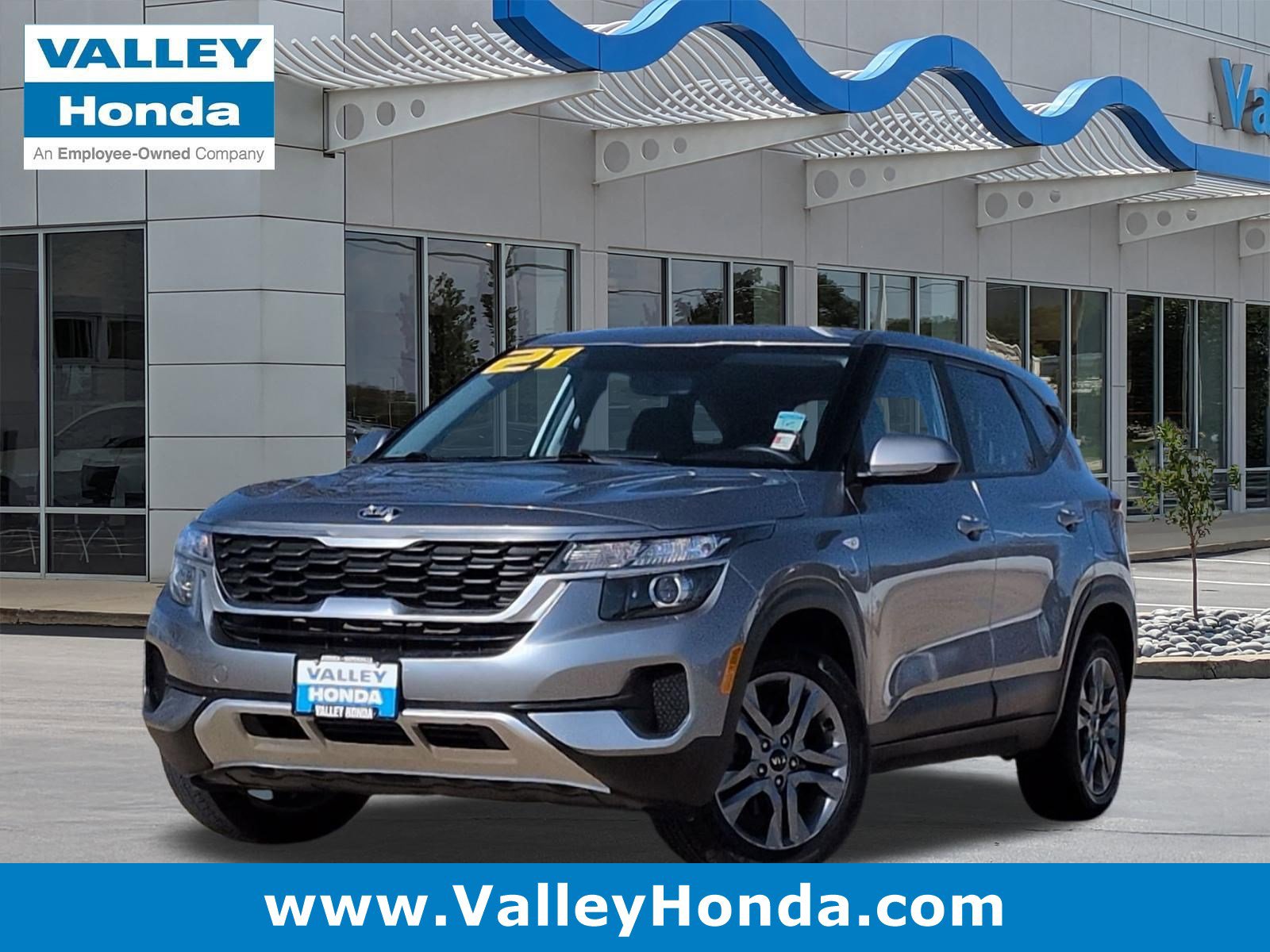 Used 2021 Kia Seltos LX image 1