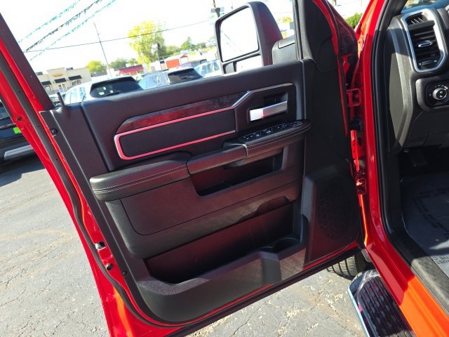 Used 2024 RAM 2500 Big Horn w/ Safety Group image 12