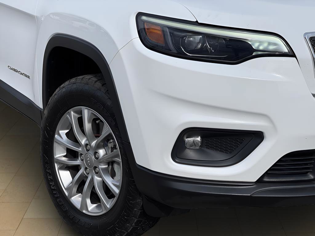 Used 2021 Jeep Cherokee Latitude Lux w/ Trailer Tow Group image 40