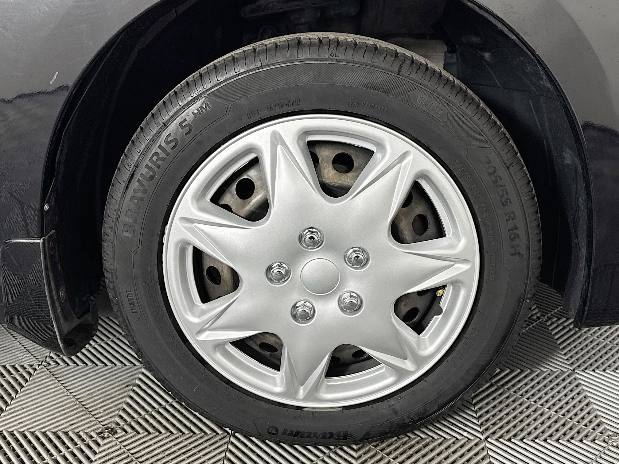 Used 2019 Nissan Sentra S image 28