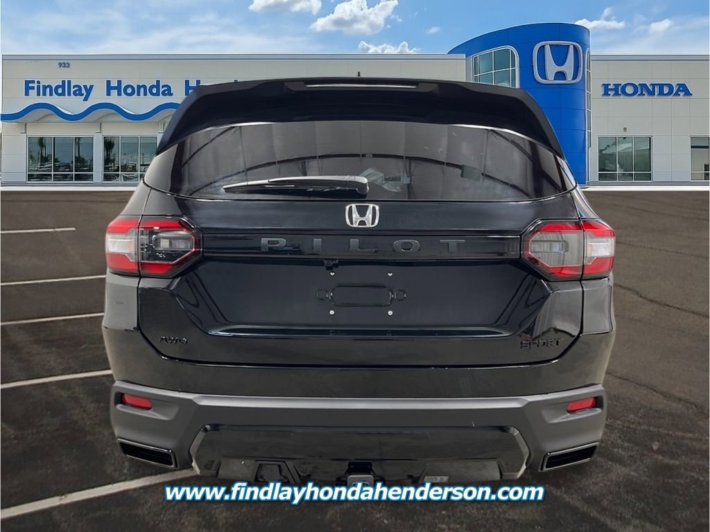 New 2026 Honda Pilot Sport image 4