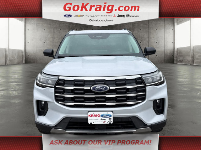New 2026 Ford Explorer Active w/ Active Comfort Package AWD/4WD image 2