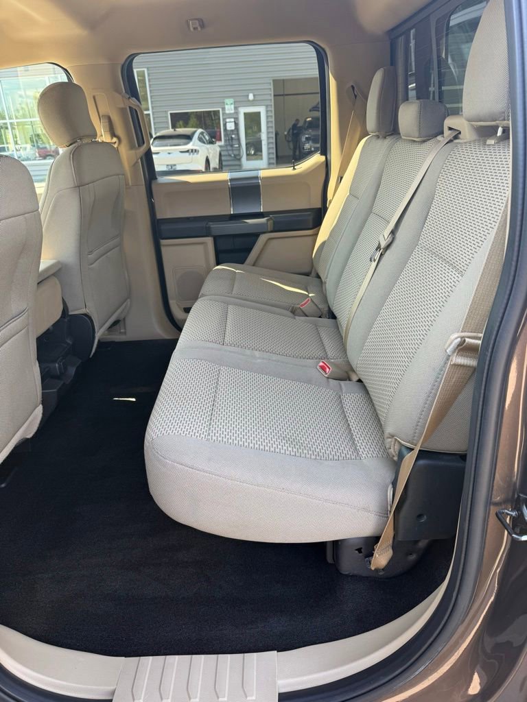 Used 2017 Ford F150 XLT w/ Equipment Group 302A Luxury AWD/4WD image 9