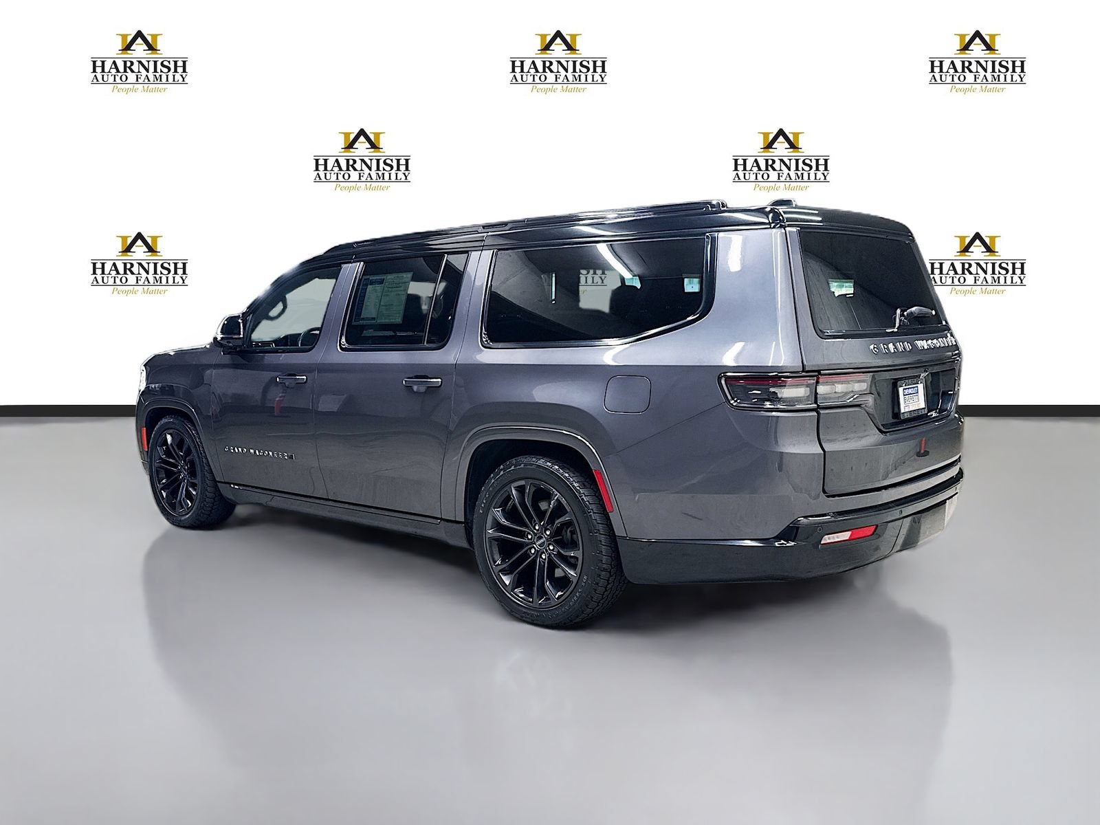 Used 2024 Jeep Grand Wagoneer L Series II w/ Quick Order Packagew 28T AWD/4WD image 8