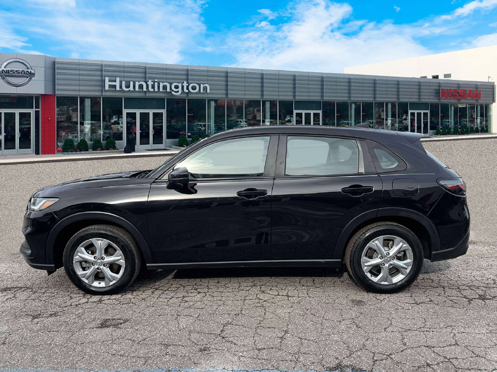 Used 2025 Honda HR-V LX image 6