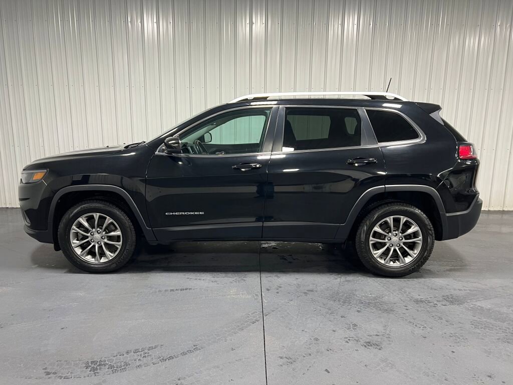 Used 2021 Jeep Cherokee Latitude Plus image 18