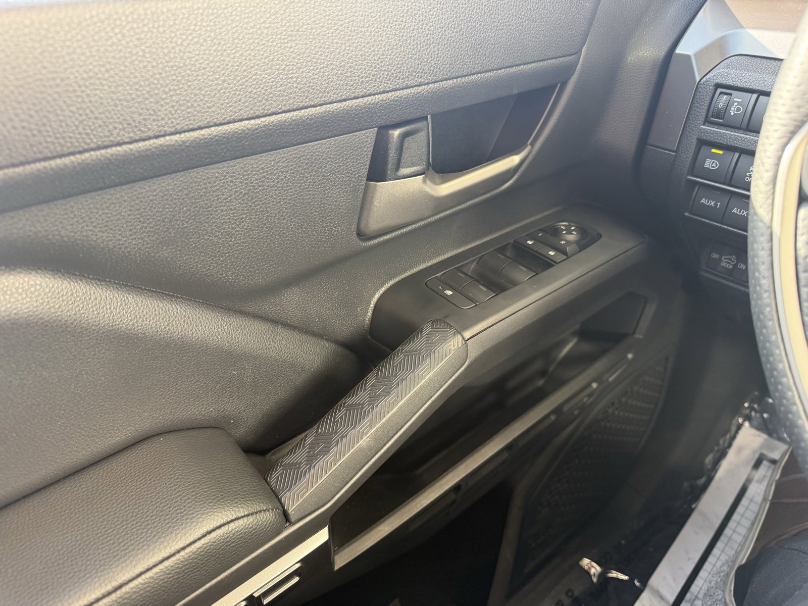 Used 2024 Toyota Tacoma TRD Off-Road w/ TRD Off Road Premium Package image 29