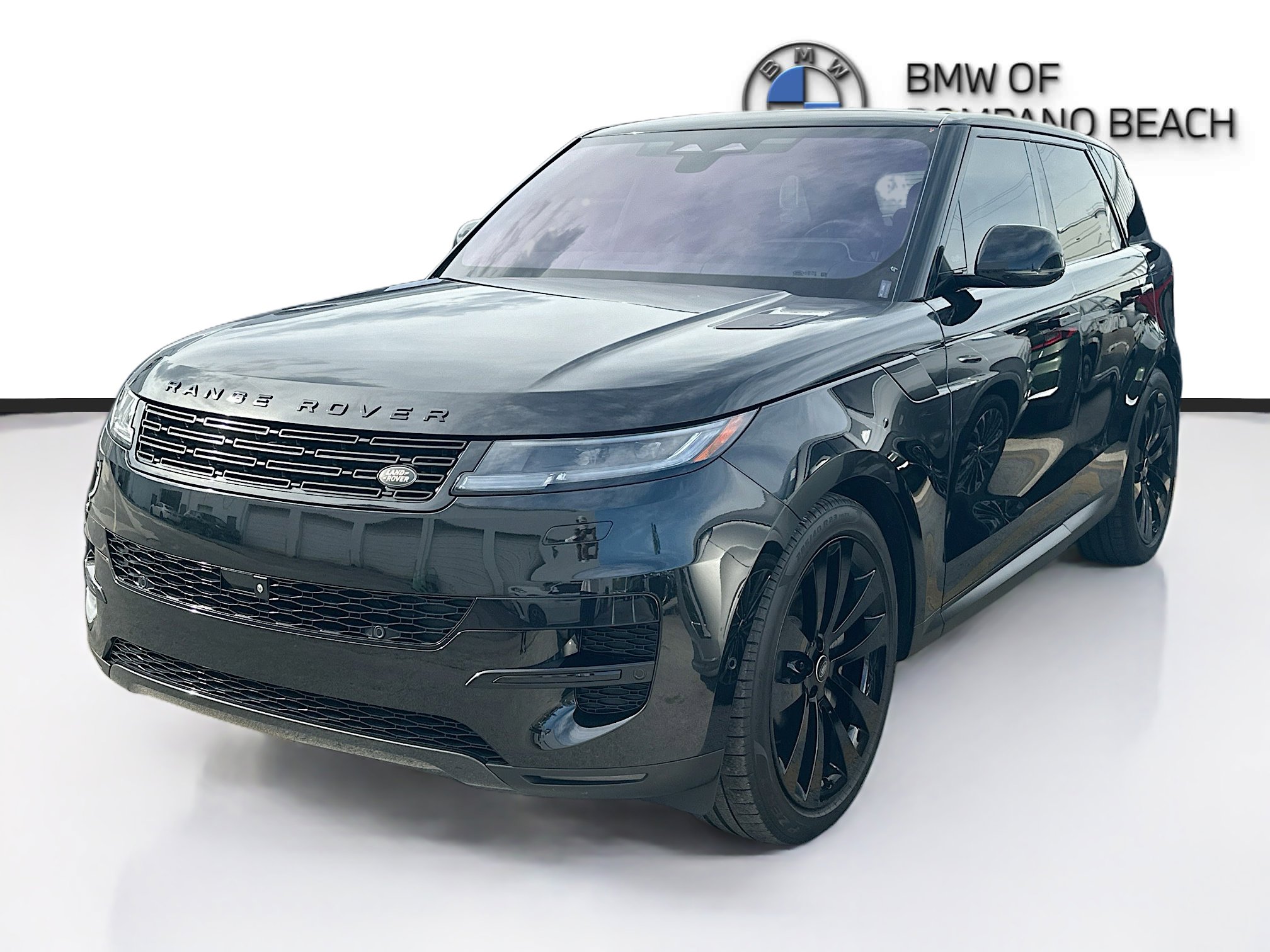 Used 2023 Land Rover Range Rover Sport SE image 3
