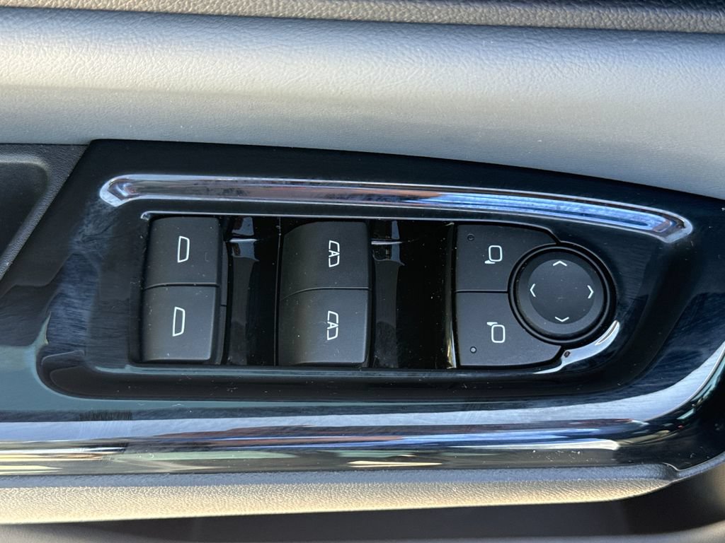 Used 2025 Honda Prologue Touring image 14