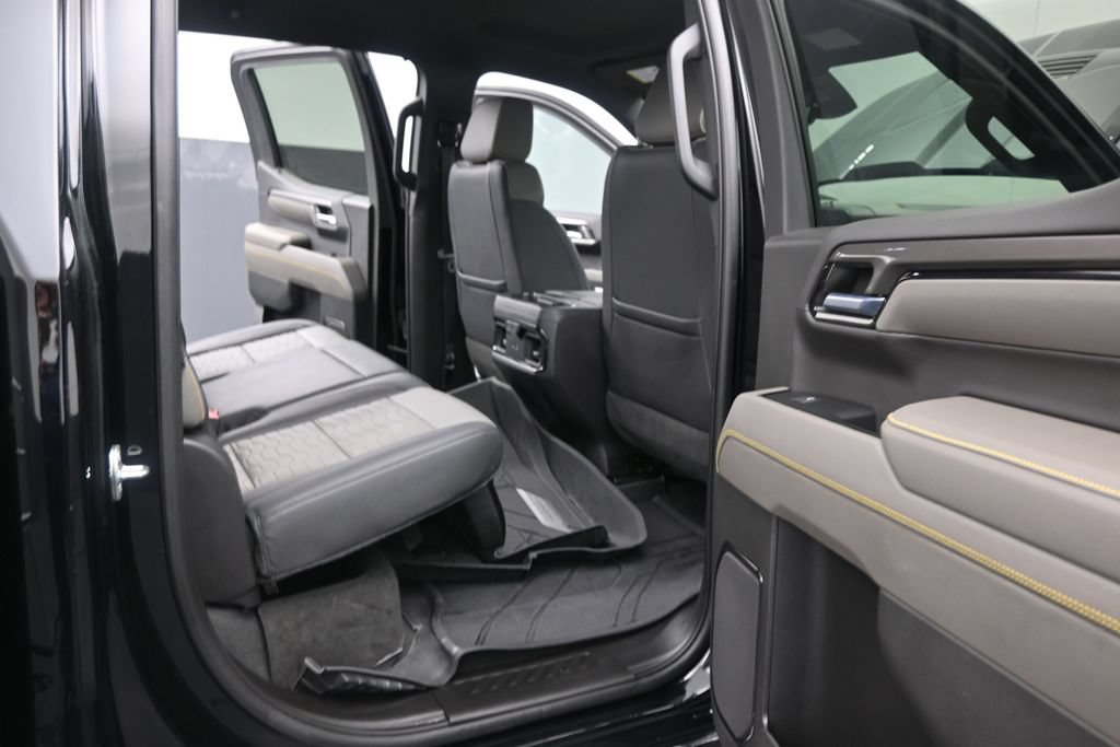 Used 2023 Chevrolet Silverado 1500 ZR2 w/ Technology Package AWD/4WD image 19