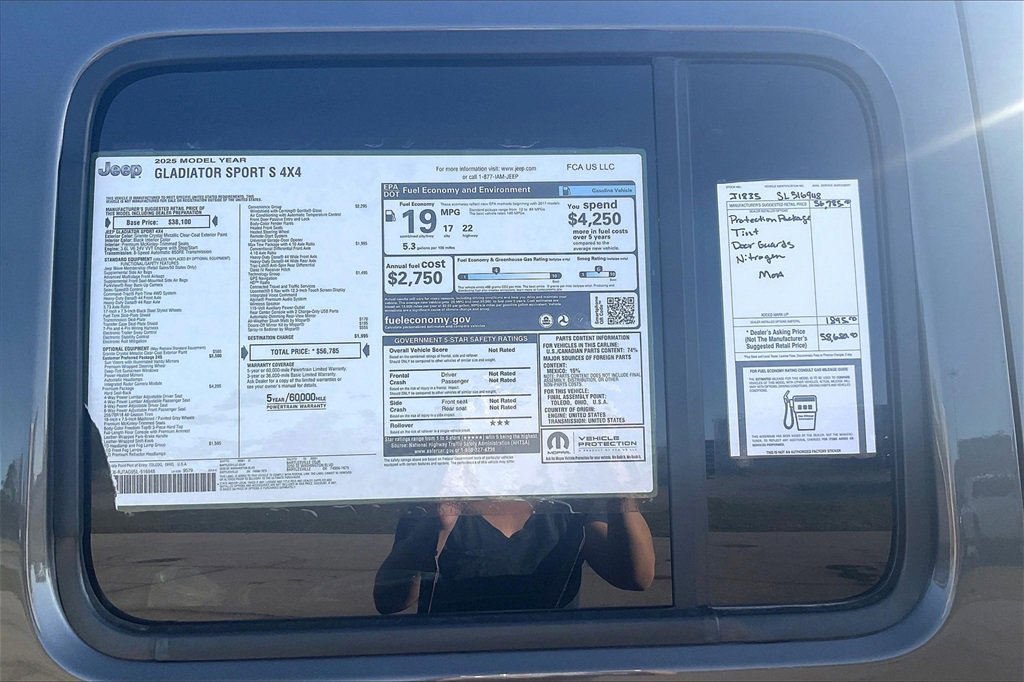 New 2025 Jeep Gladiator Sport w/ Premium Package image 14