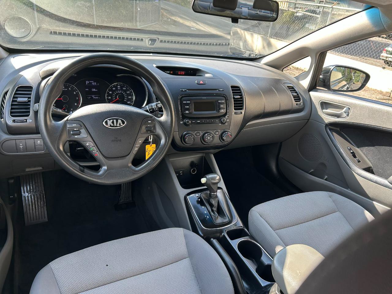 Used 2017 Kia Forte LX FWD image 12