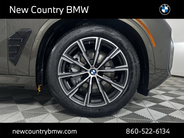 New 2026 BMW X5 xDrive50e image 9