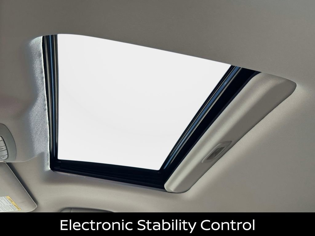 Certified 2024 Nissan Armada Platinum w/ Captain's Chairs Package image 27