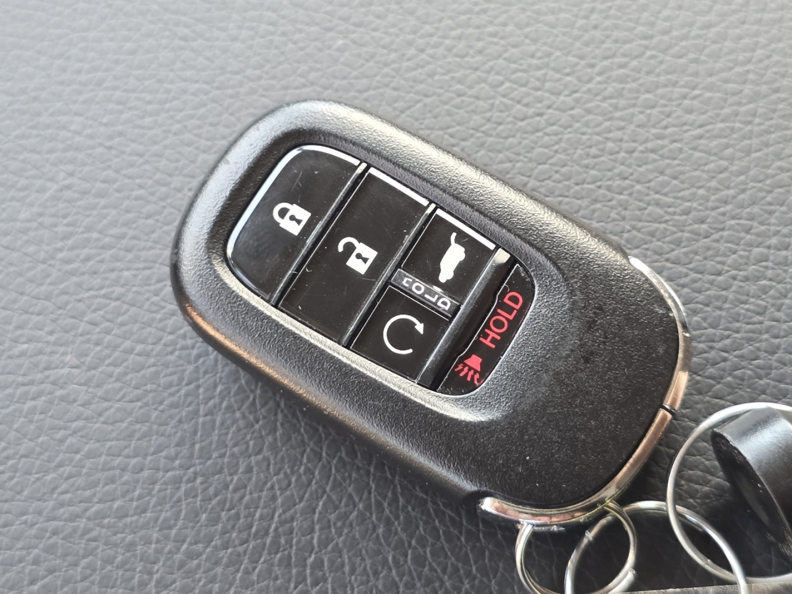 Used 2025 Honda Pilot EX-L image 32