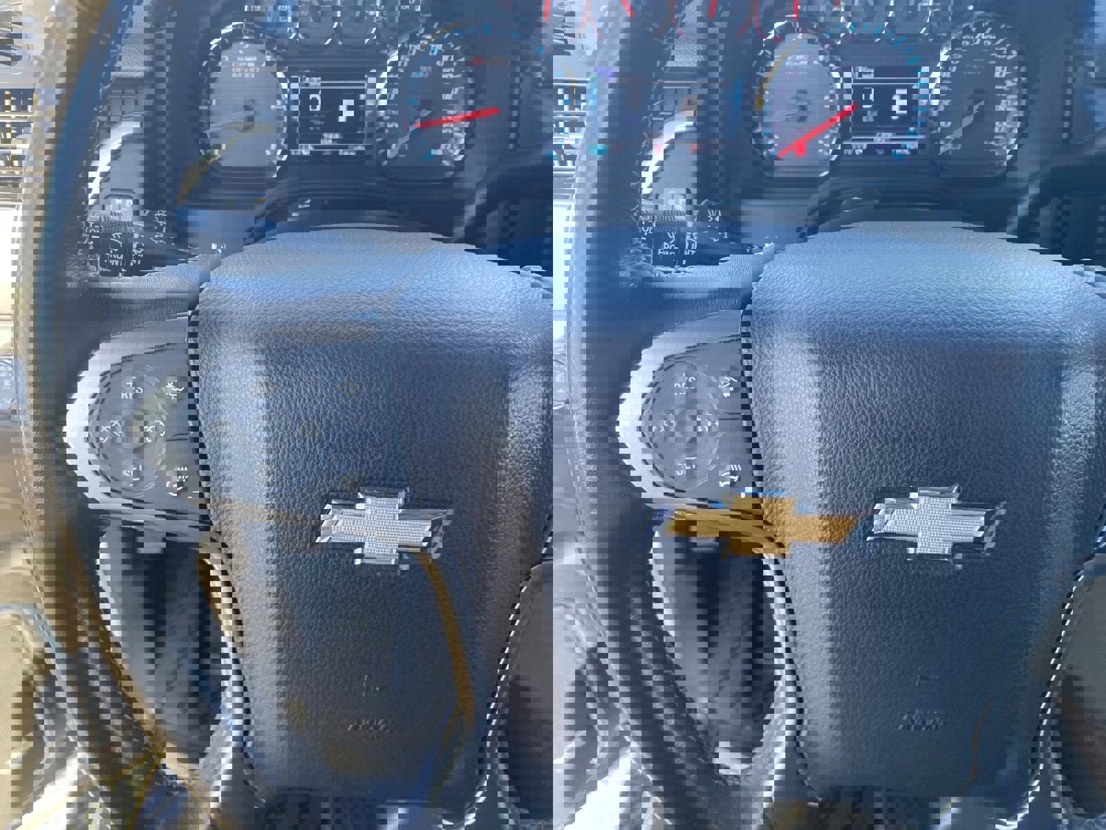 Used 2019 Chevrolet Tahoe LT w/ Luxury Package image 25