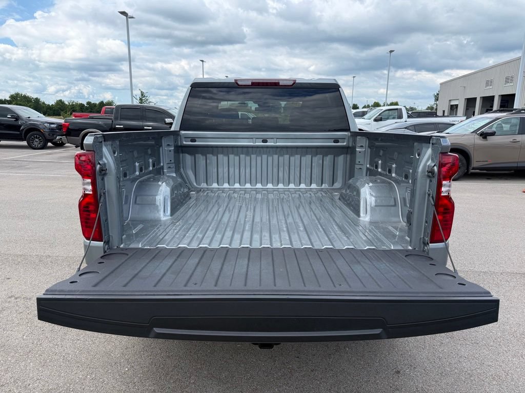Used 2024 Chevrolet Silverado 1500 LT AWD/4WD image 35