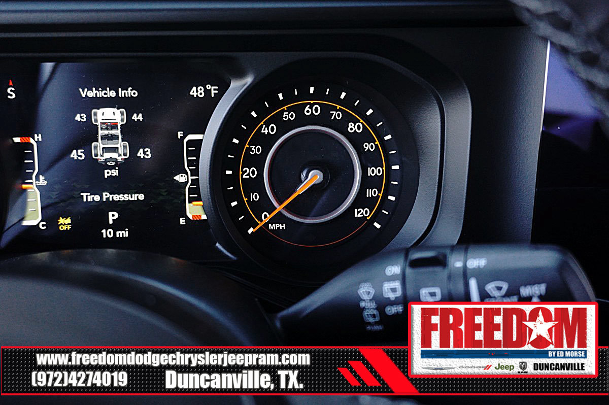 New 2026 Jeep Wrangler Unlimited Rubicon AWD/4WD image 32