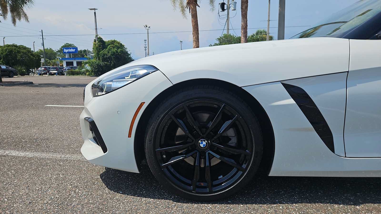 Used 2020 BMW Z4 sDrive30i w/ Executive Package RWD image 19