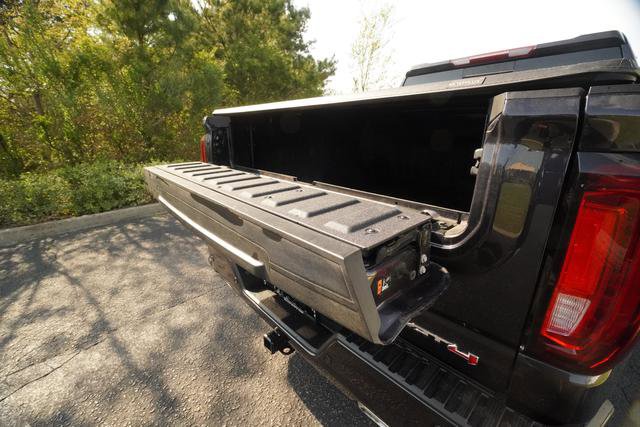 Used 2023 GMC Sierra 1500 AT4 w/ AT4 Premium Package image 11