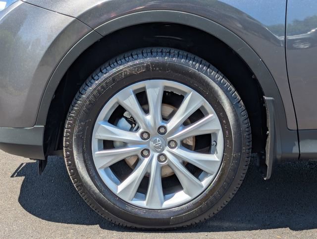Used 2013 Toyota RAV4 Limited AWD/4WD image 38