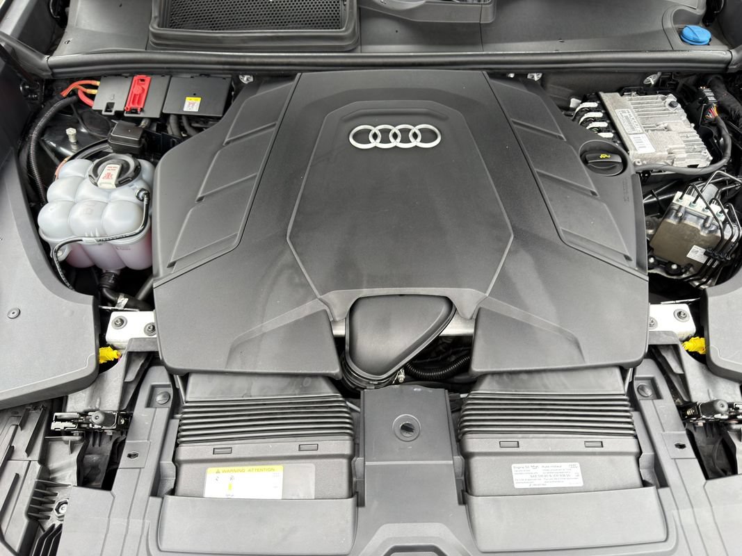 Used 2021 Audi Q8 Premium Plus w/ Premium Plus Package AWD/4WD image 41