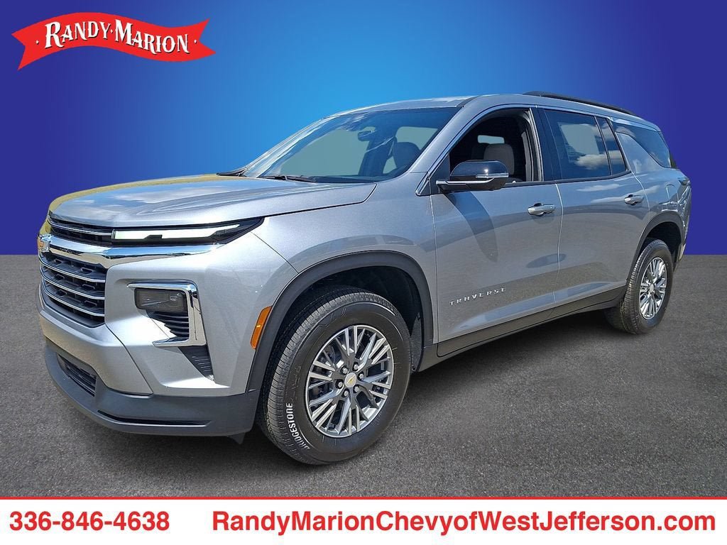 New 2027 Chevrolet Traverse LT w/ Driver Confidence Package FWD image 1