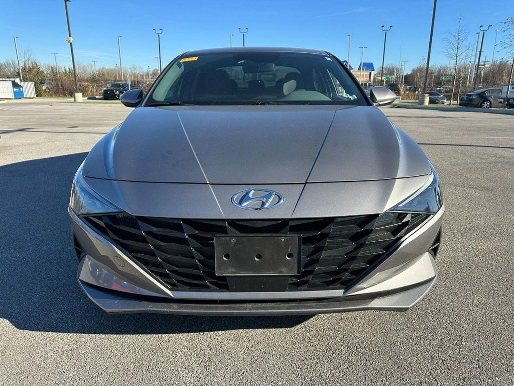 Used 2023 Hyundai Elantra SEL w/ Convenience Package image 9