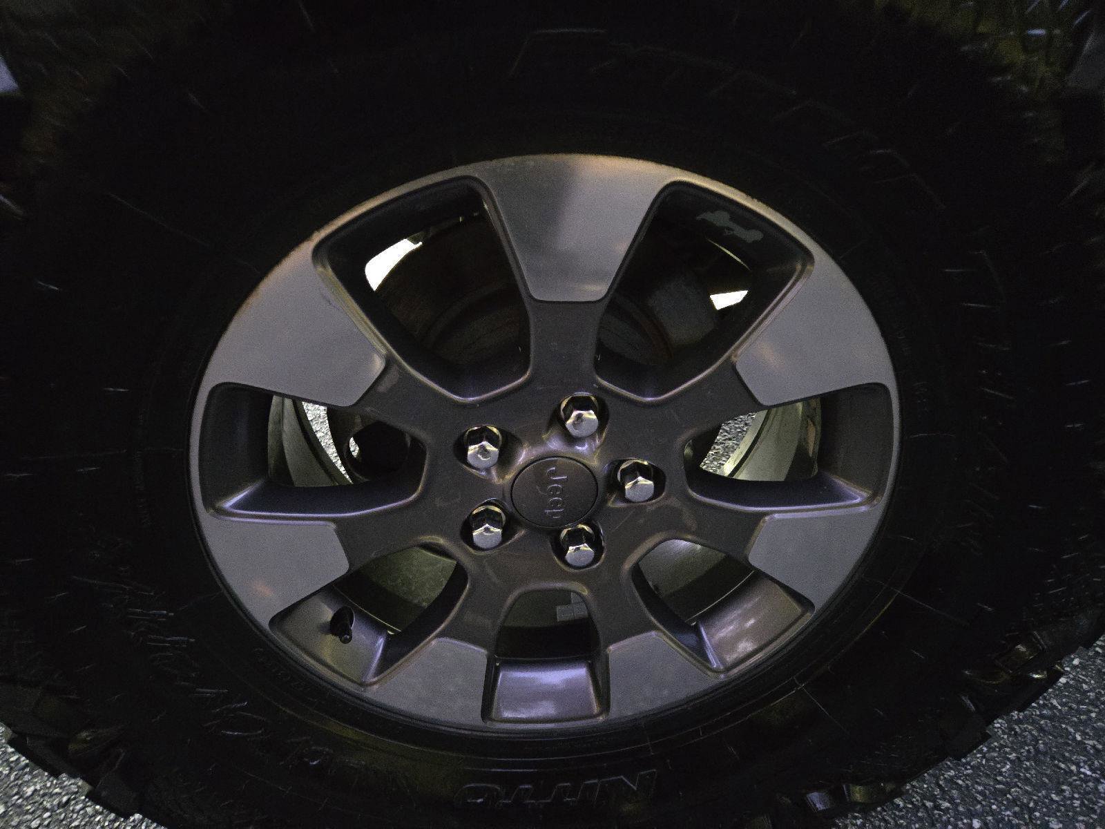 Used 2019 Jeep Wrangler Unlimited Sahara image 14