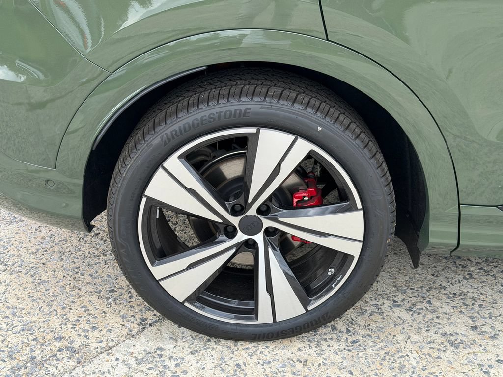 New 2026 Audi SQ5 Prestige AWD/4WD image 6