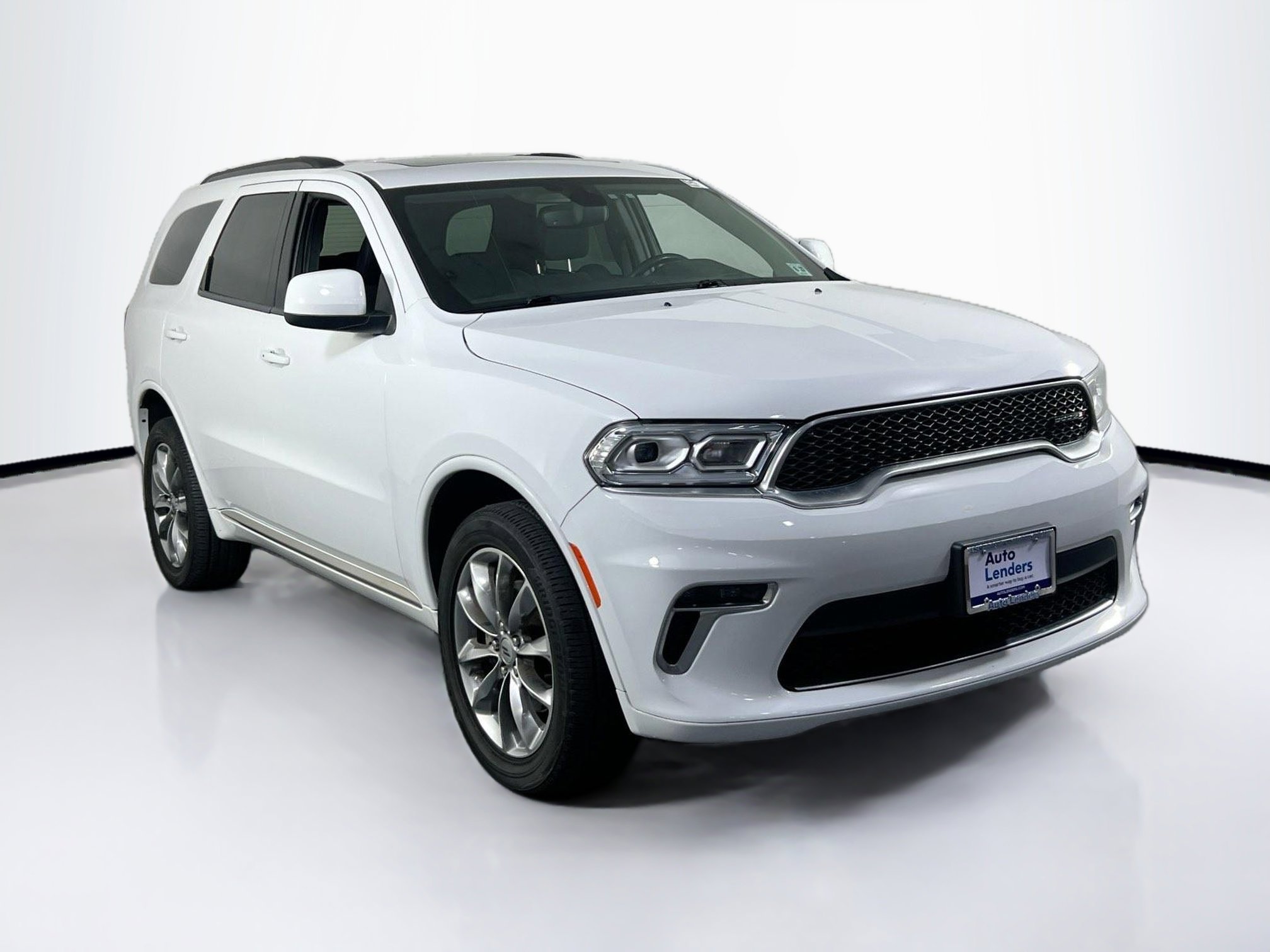 Used 2022 Dodge Durango SXT w/ Anodized Platinum Package image 3