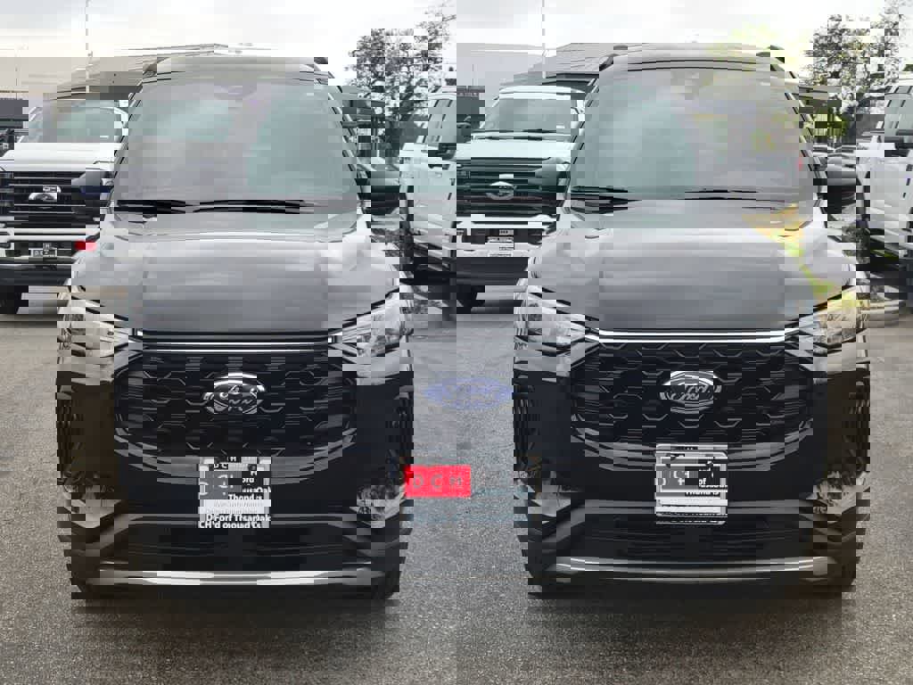 Used 2025 Ford Escape ST-Line image 9