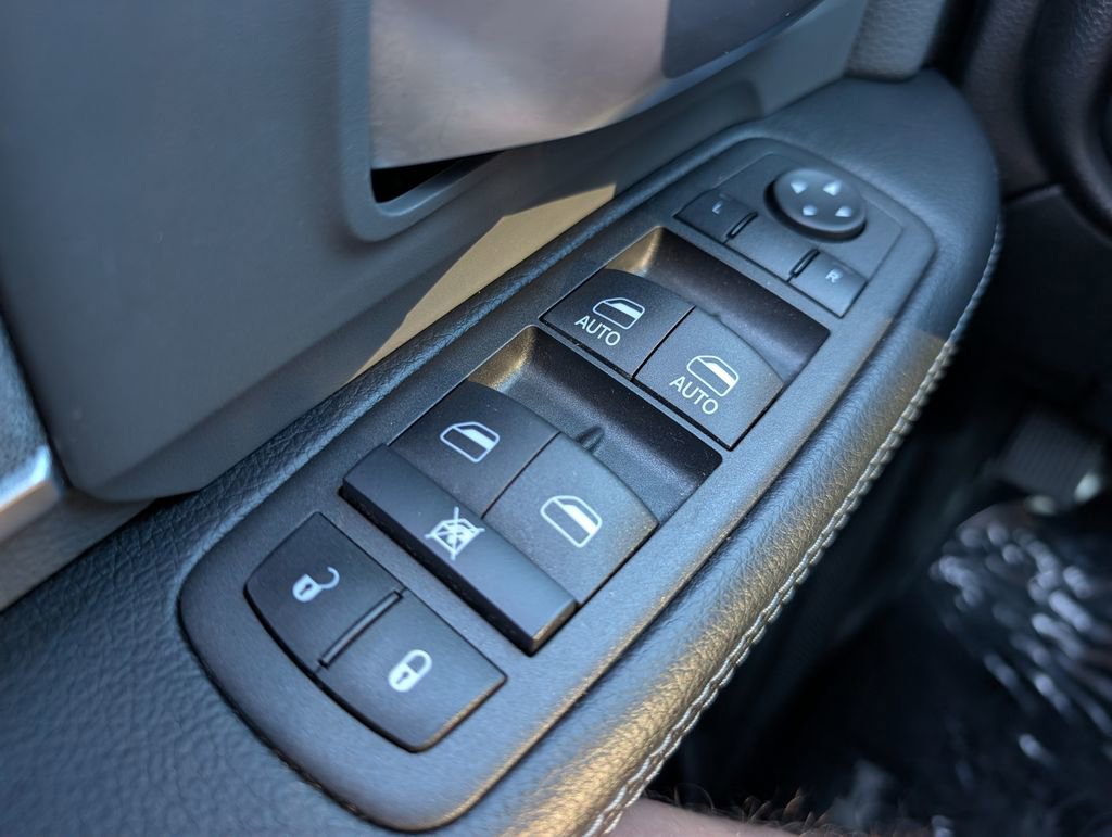 Used 2022 RAM 2500 Big Horn image 32