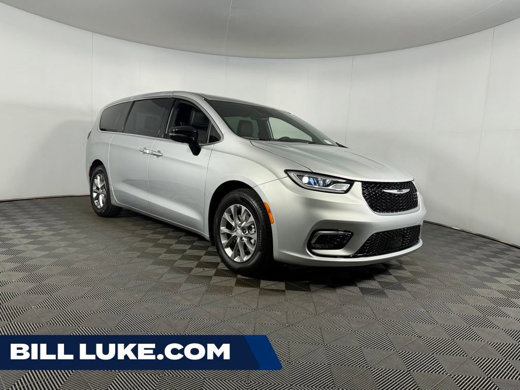 Used 2026 Chrysler Pacifica Limited FWD video 1