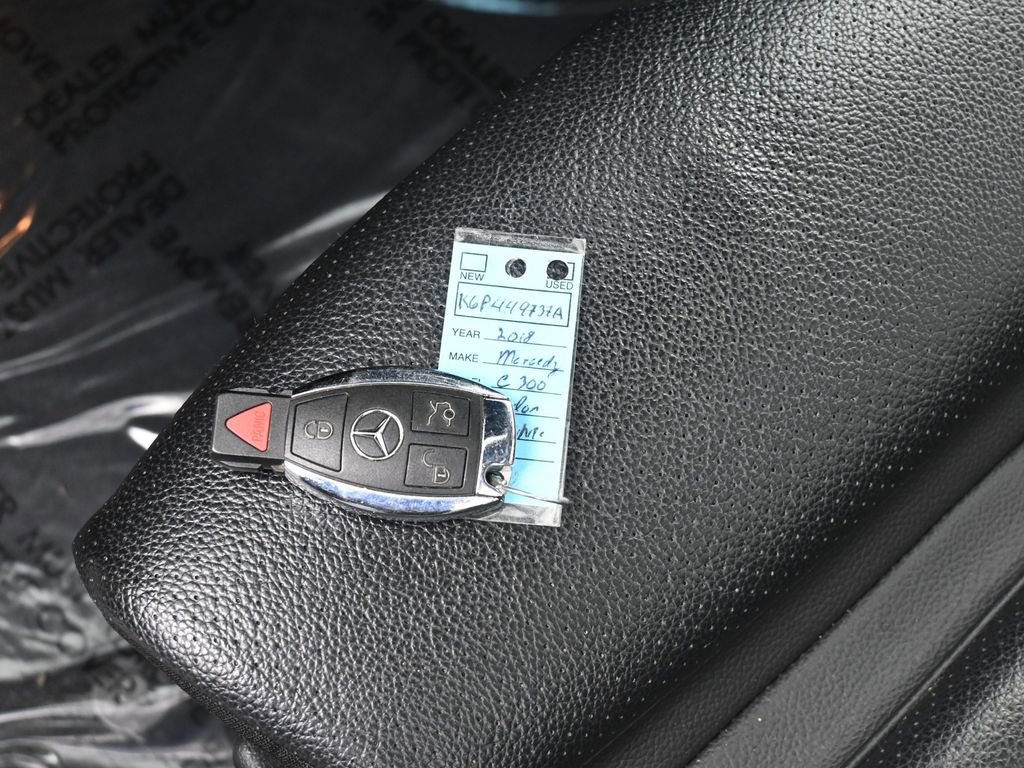 Used 2018 Mercedes-Benz C 300 Sedan image 19