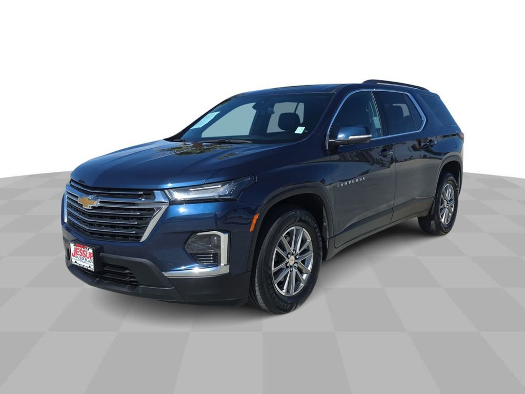Used 2023 Chevrolet Traverse LT FWD image 1