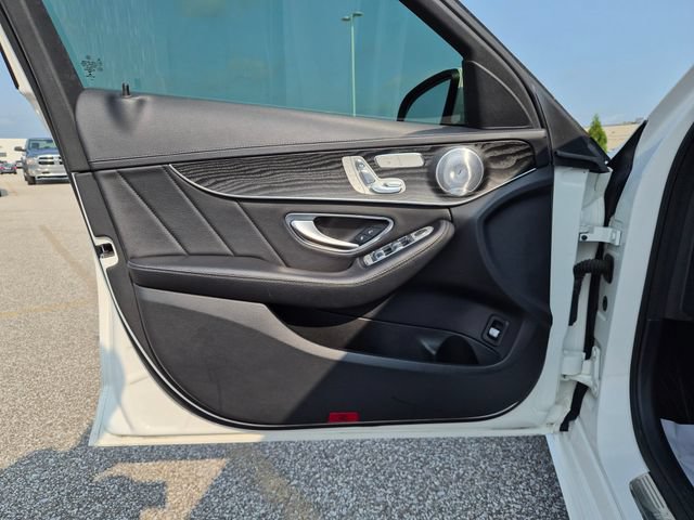 Used 2015 Mercedes-Benz C 300 4MATIC Sedan image 13
