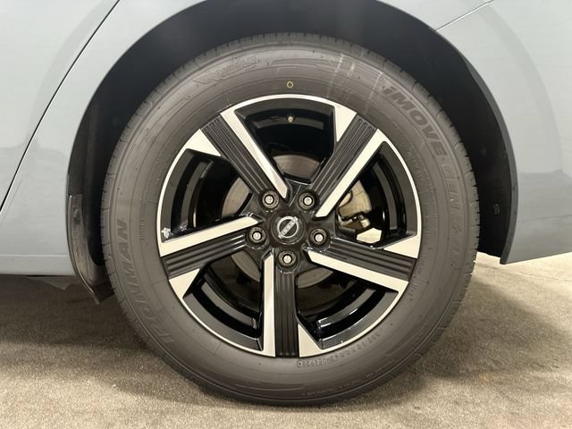 Used 2024 Nissan Altima 2.5 SR FWD image 11