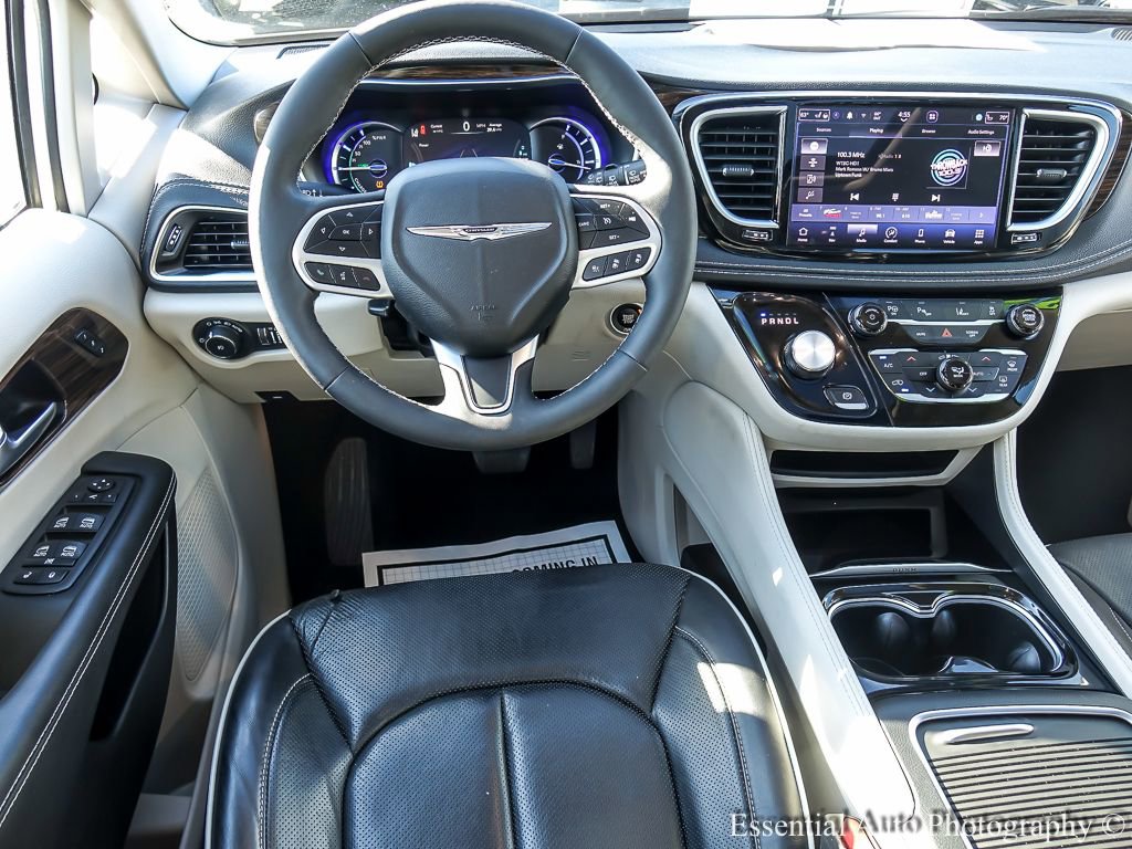 Used 2023 Chrysler Pacifica Limited image 19