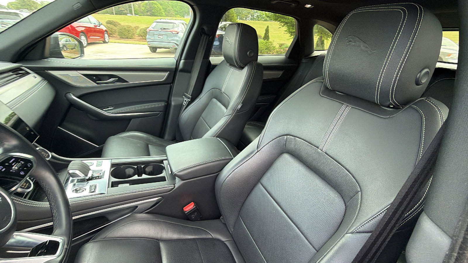 Used 2024 Jaguar F-PACE R-Dynamic S AWD/4WD image 17