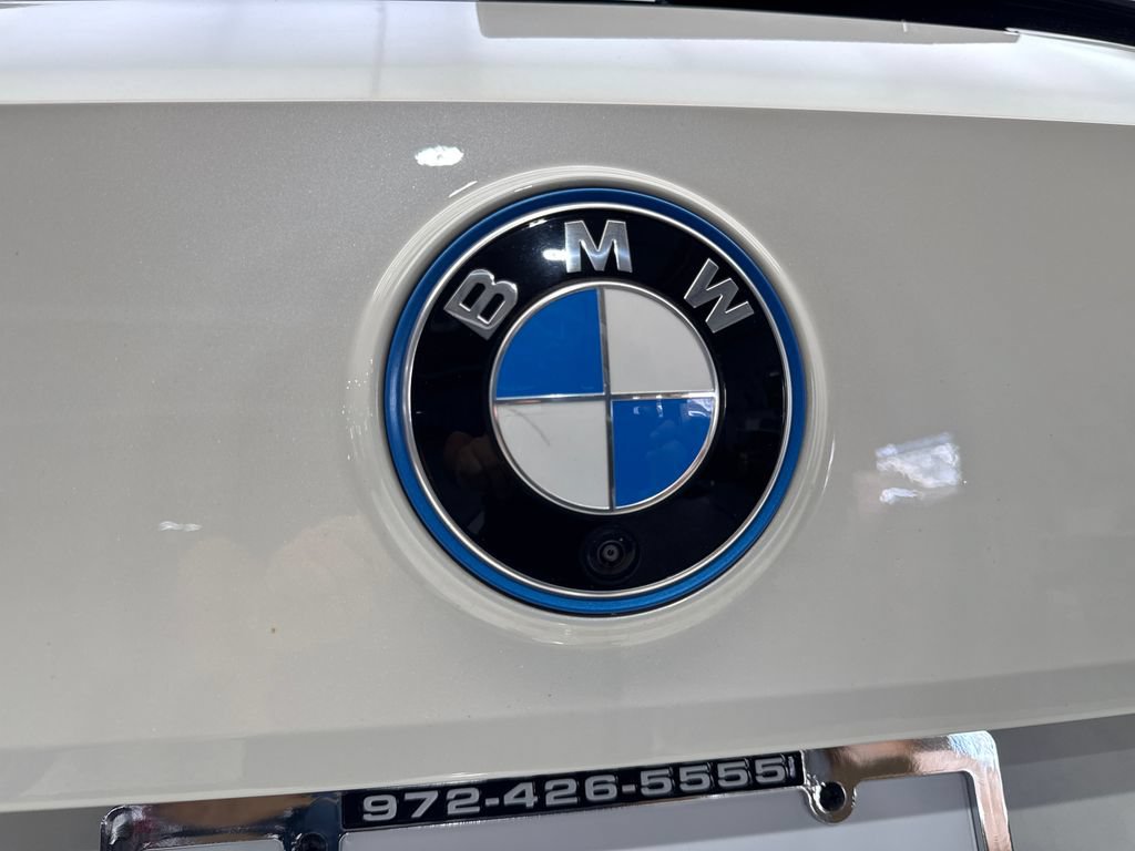 Used 2024 BMW iX xDrive50 w/ Premium Package AWD/4WD image 21