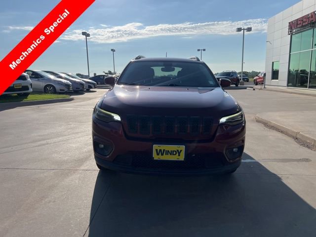 Used 2019 Jeep Cherokee Latitude Plus w/ Comfort/Convenience Group image 2
