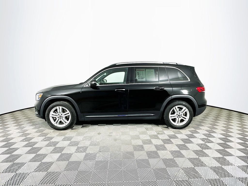 Used 2023 Mercedes-Benz GLB 250 4MATIC image 5