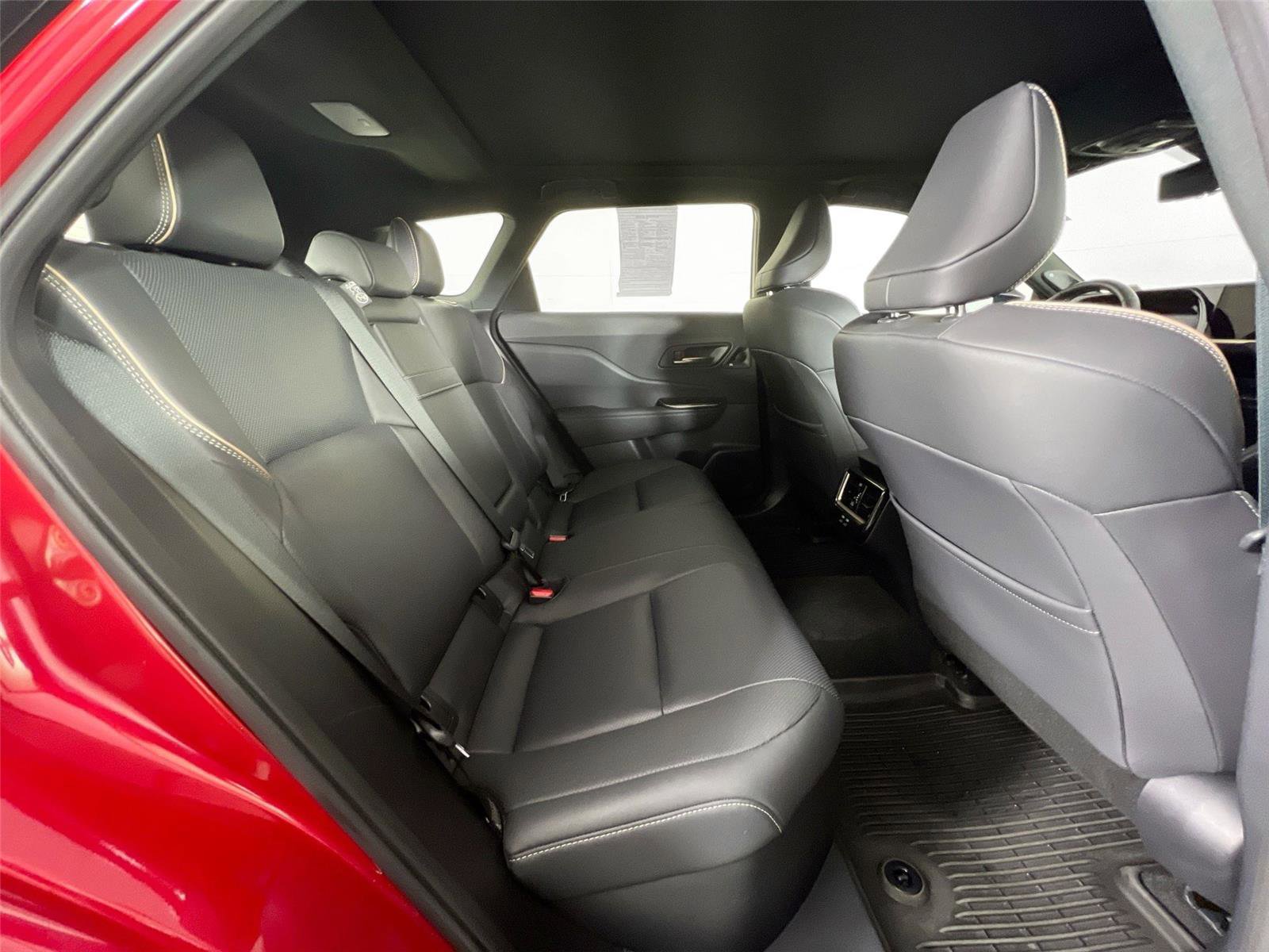 Used 2025 Toyota Crown Signia w/ Advanced Technology Package image 25