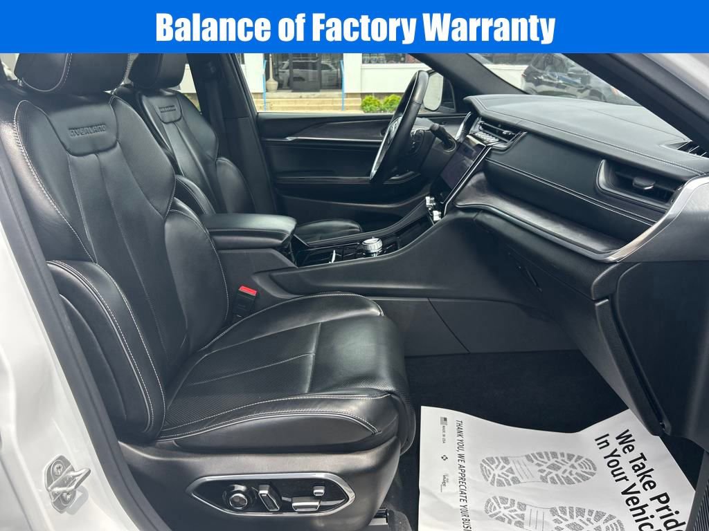 Used 2022 Jeep Grand Cherokee Overland w/ Luxury Tech Group IV image 11