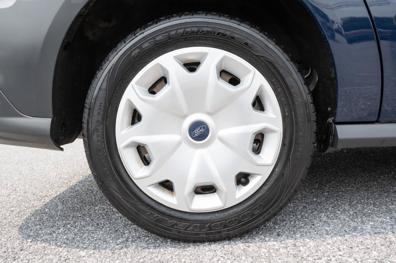 Used 2018 Ford Transit Connect XL FWD image 32