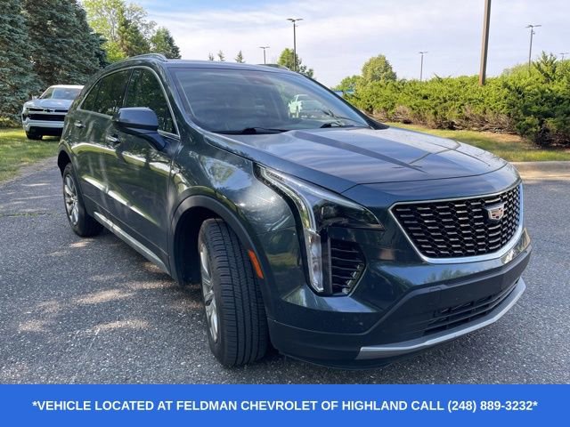 Used 2020 Cadillac XT4 Premium Luxury w/ Cold Weather Package AWD/4WD image 2