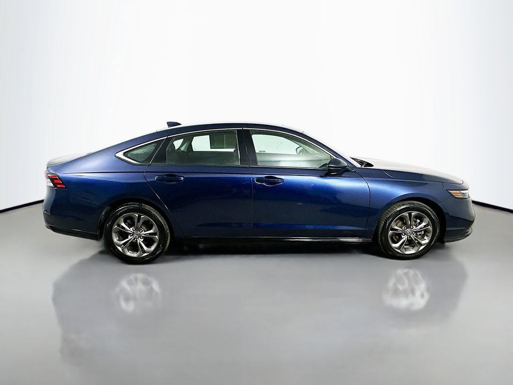 Used 2023 Honda Accord EX-L image 7