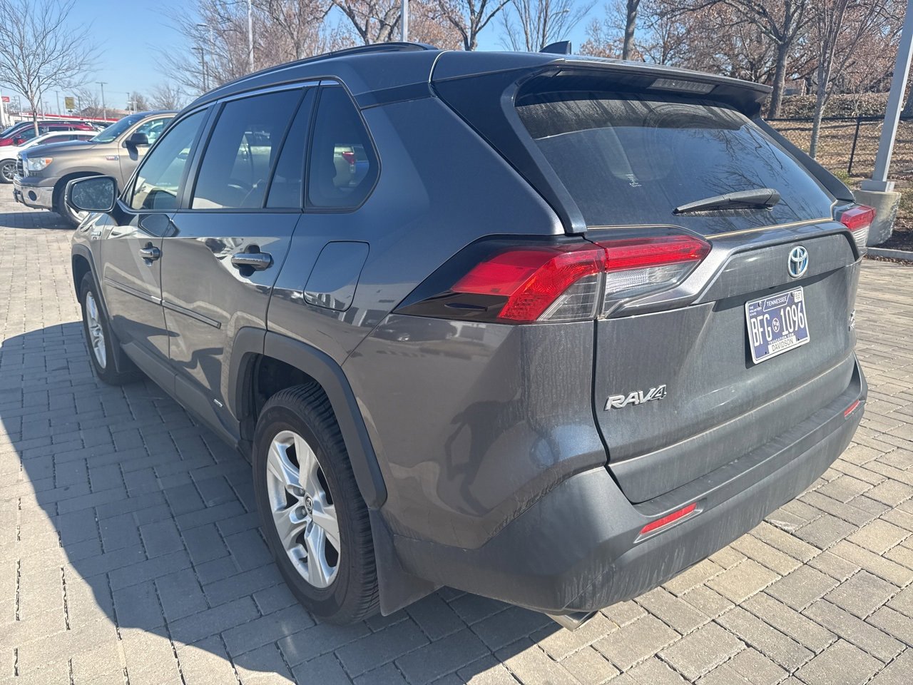 Used 2020 Toyota RAV4 XLE w/ Convenience Package image 5