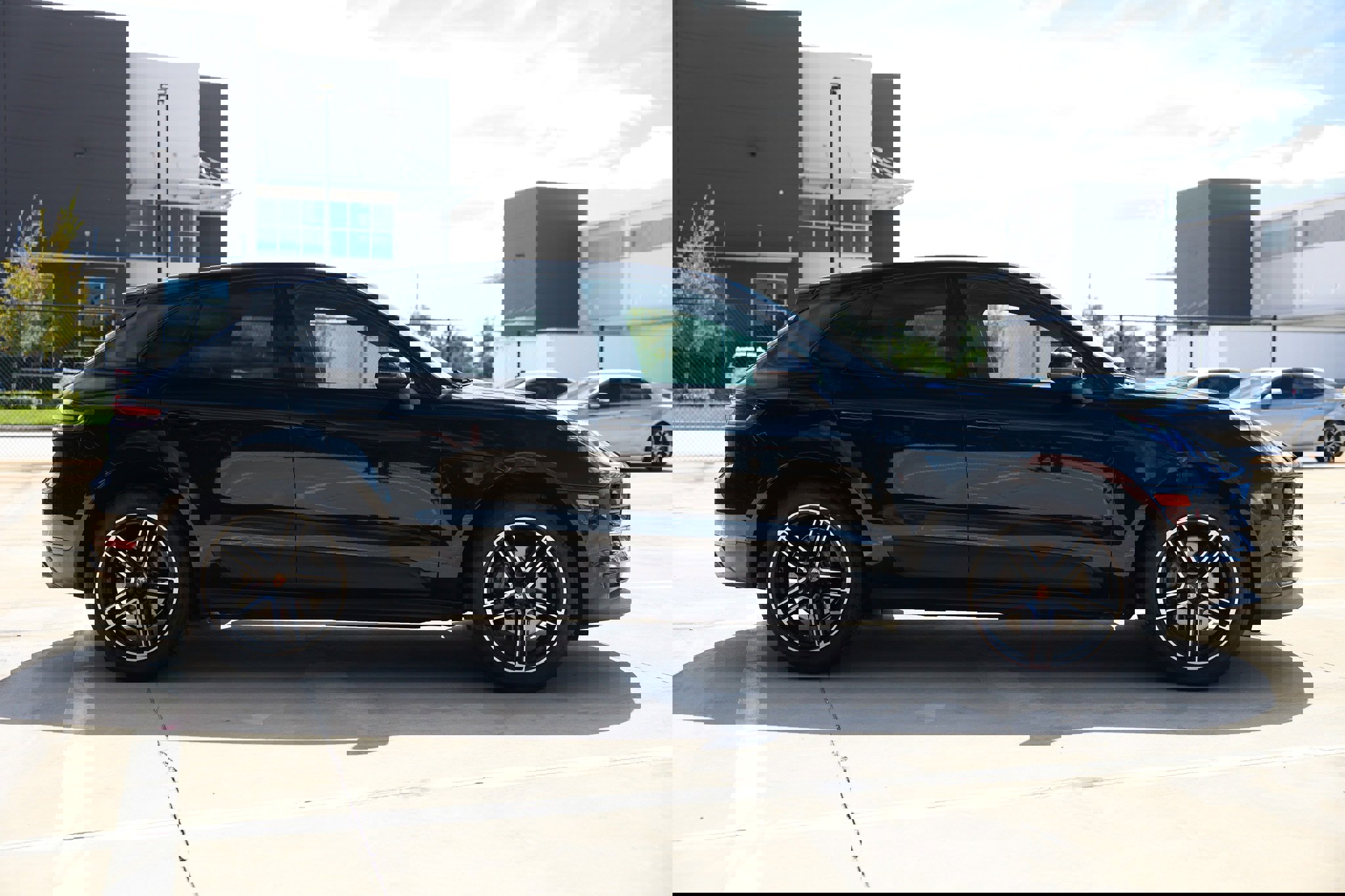 Used 2021 Porsche Macan S image 18